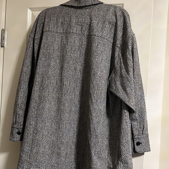 Athleta Shacket - Picture 4 of 4